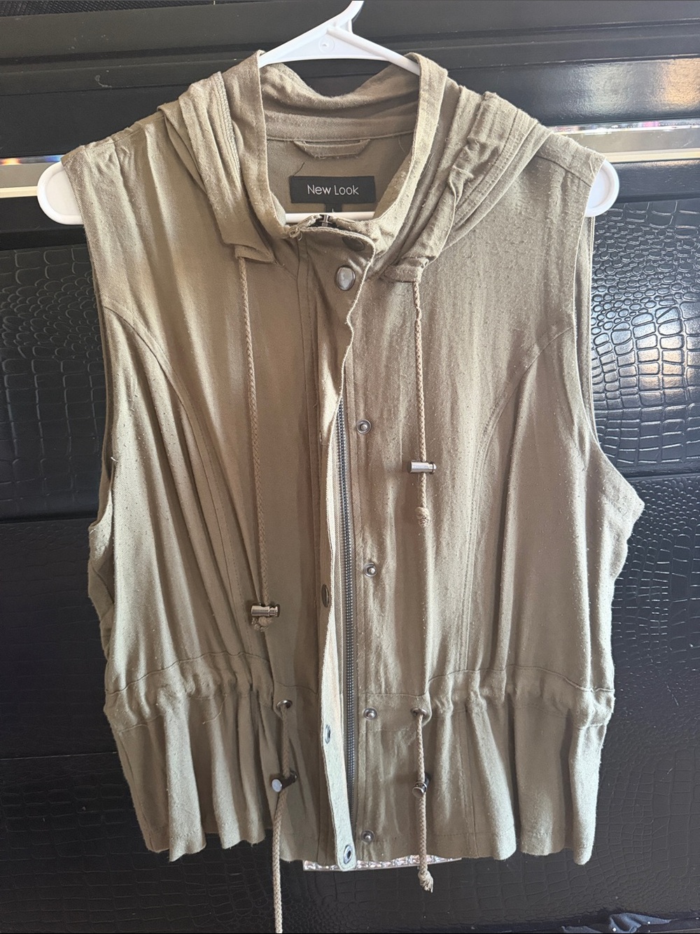 New Look Olive Sleeveless Hooded Zip-Up Drawstring Vest